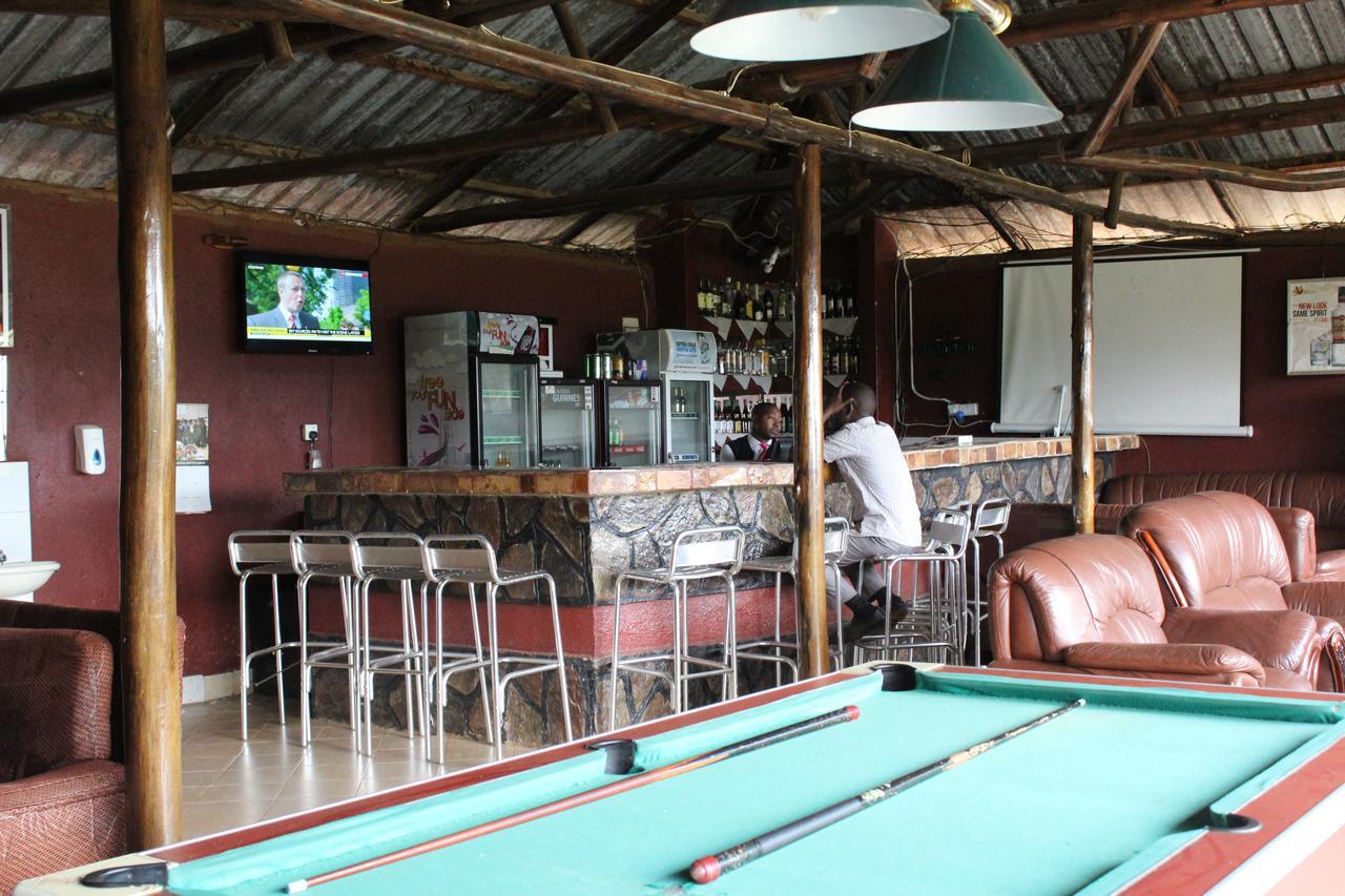 Cepha'S Inn Kabale Bagian luar foto