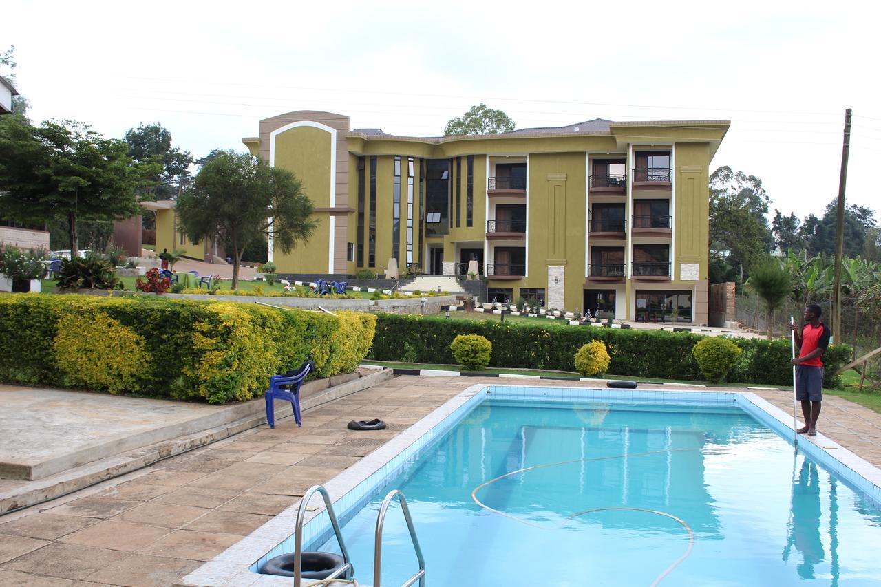 Cepha'S Inn Kabale Bagian luar foto