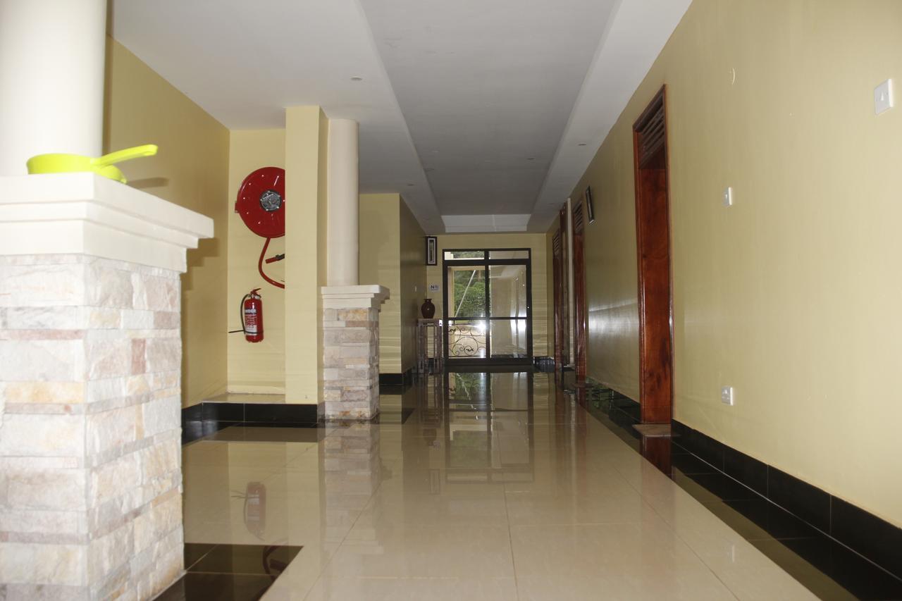 Cepha'S Inn Kabale Bagian luar foto