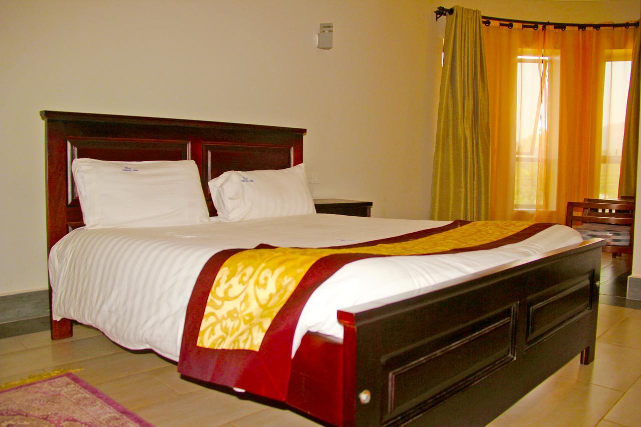 Cepha'S Inn Kabale Bagian luar foto